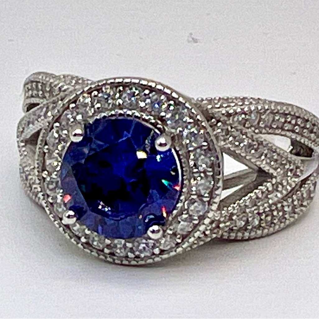 Elegant Silver Ring With Sapphire Blue Stone 45$